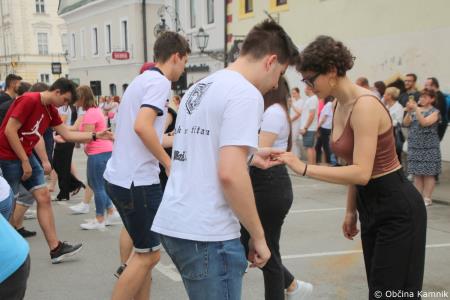 Po dveh letih Kamnik danes v znamenju maturantske četvorke (25)